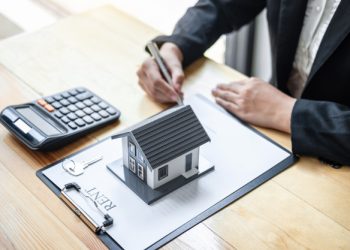 commercial real estate agents in Dubai